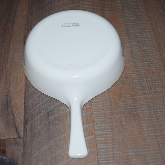 Corning Ware Blue Cornflower P-83-B Sauce Pan 6-1/2 Inch Handled Skillet G98 - Picture 4 of 8